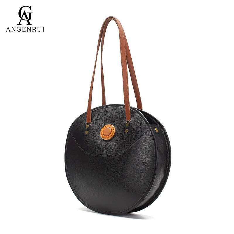 Fashion 2022 New First Layer Cowhide Women's to Work Commuting Leisure Shopping Large-capacity Round Bags