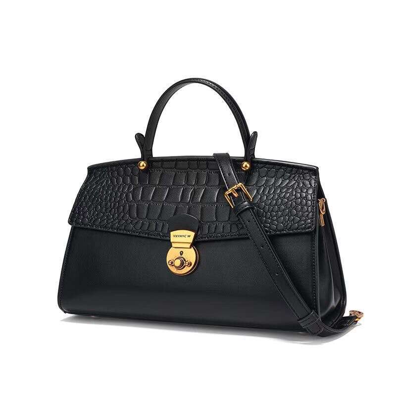 High-Quality YXYHYCW New Texture Handbag Messenger Live Streaming Luxury Women's Bag Elegant Style