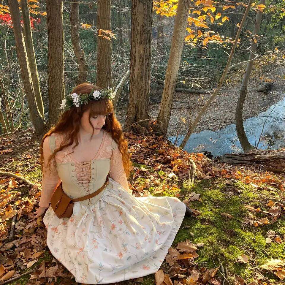 Medieval Renaissance Vintage Bustier Crop Tops Lace-up Camisole Ren Faire Black White Corset Festival Costume