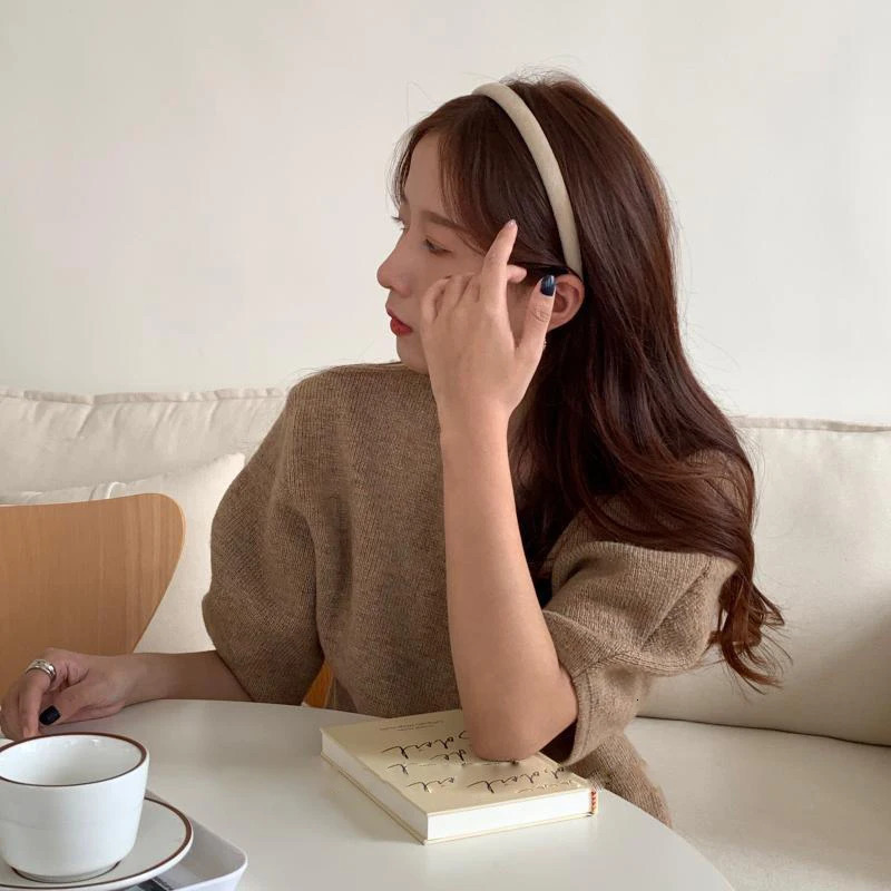 Autumn and Winter Woman Elegant Retro Korean Velvet Hairband Narrow Suede Headband Girls Headwear Ladies Hair Accessories 250610