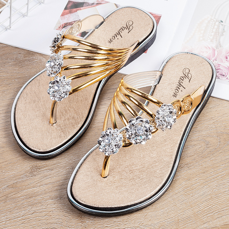 Women's summer flip flops outdoor shoes flat designer sandals lightweight, fashionable and casual women's beach sandals