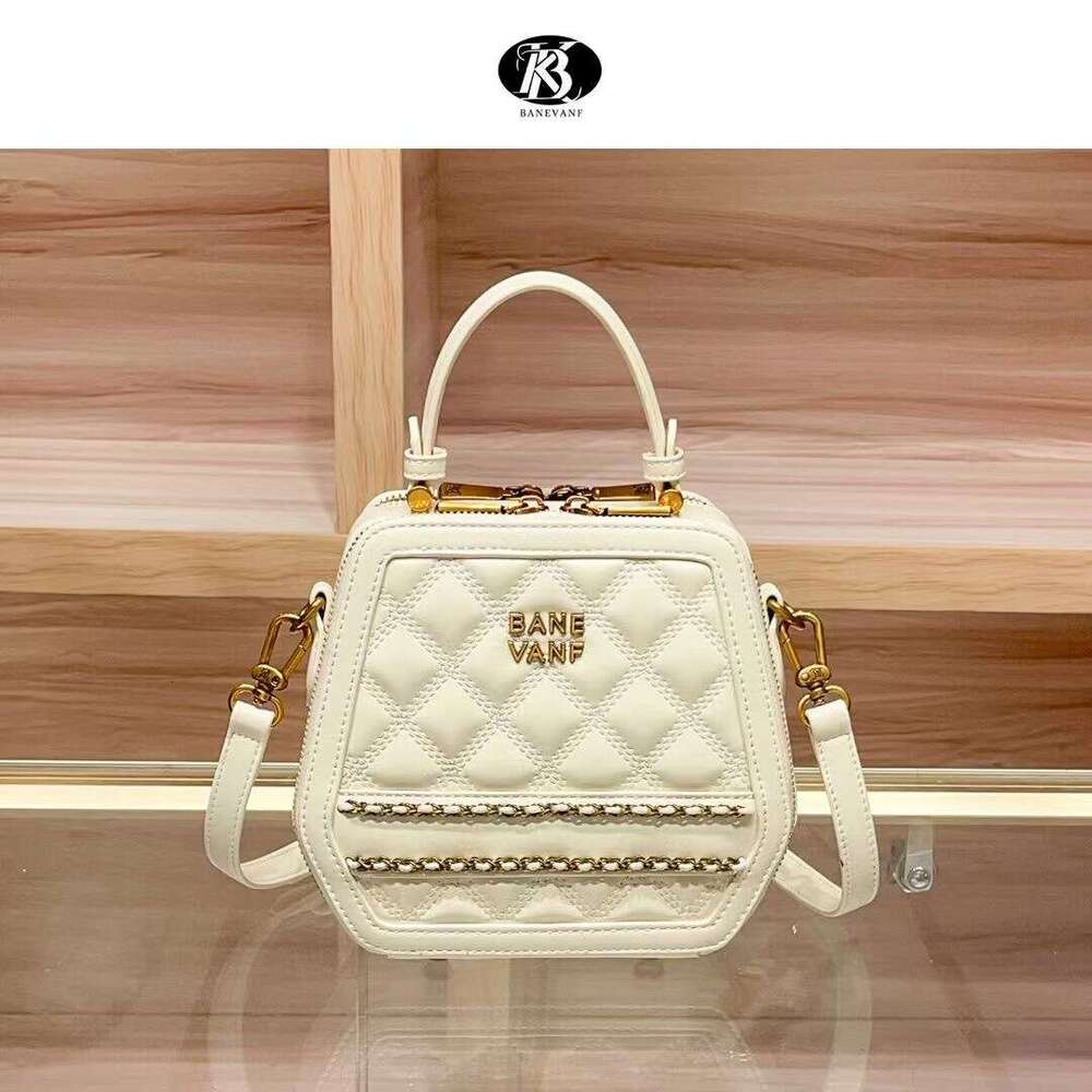 Bani BANEVANF Princess Shell 2025 New Genuine Leather Quilted Handbag Women's Fashion Single Shoulder Crossbody Bag