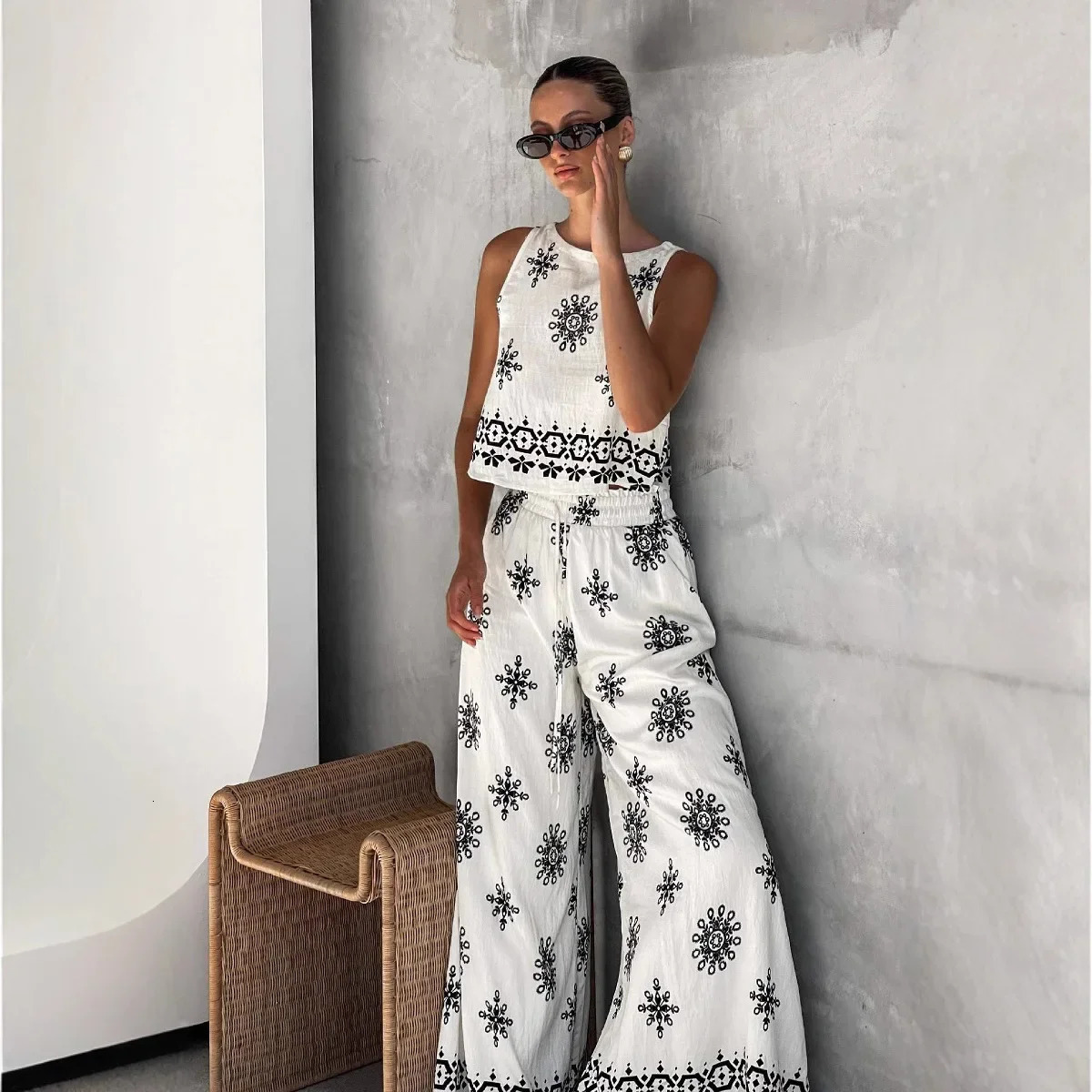 Casual Fashion Womens Sleeveless Top And Wide Leg Pants Set 2025 CrossBorder Print Womens Clothing Ensemble Linen Material 250609