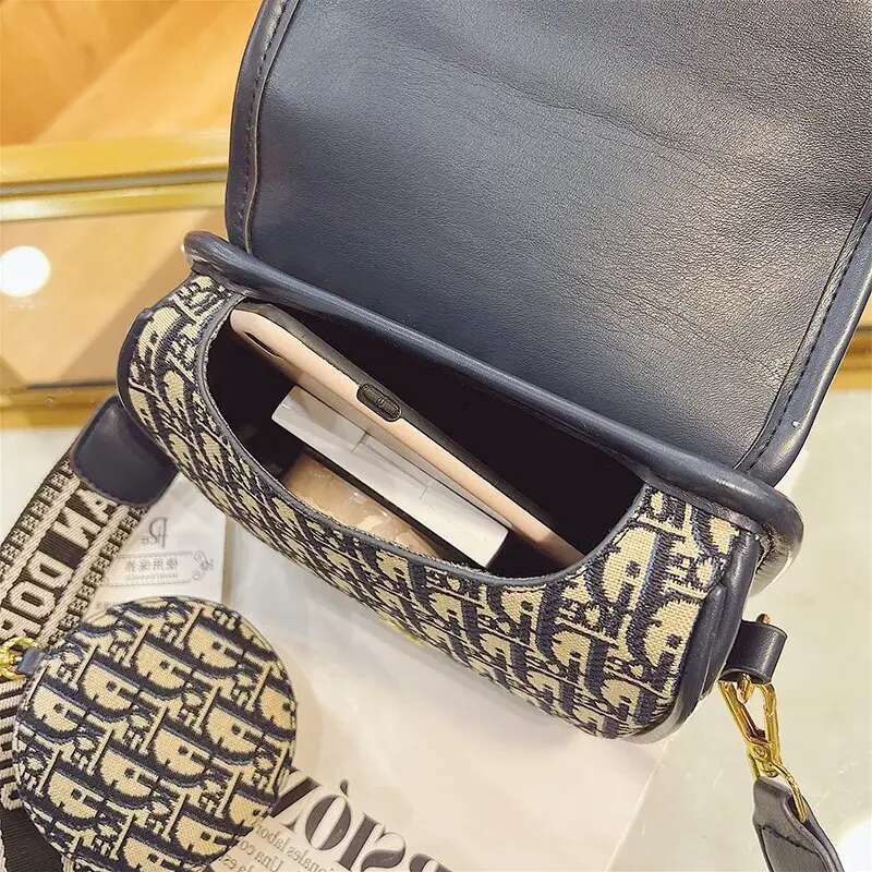 Designer Shoulder Bag Free Shipping New Fashionable Temperament High End Printed Crossbody For Womens Free shipping