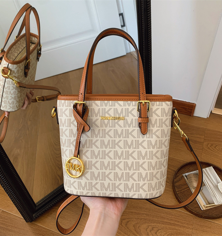 Free shipping designer premium water bucket bag for women 2025 new fashionable and versatile printed large capacity temperament women's single sh