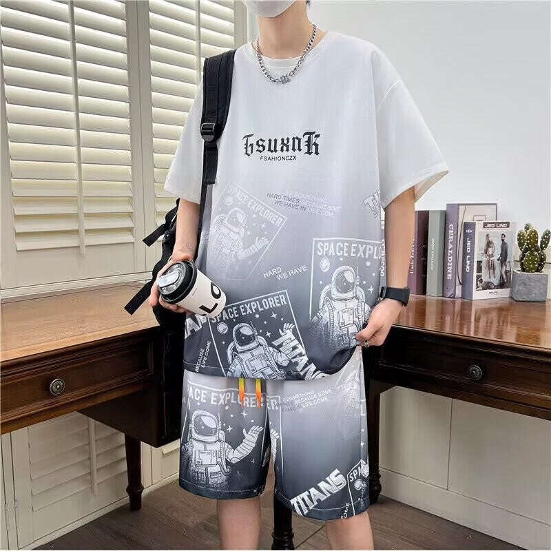 2025 Summer New Men's Gradient Trend Casual Youth Sports Fashion Versatile T-Shirt and Shorts Two-Piece Set