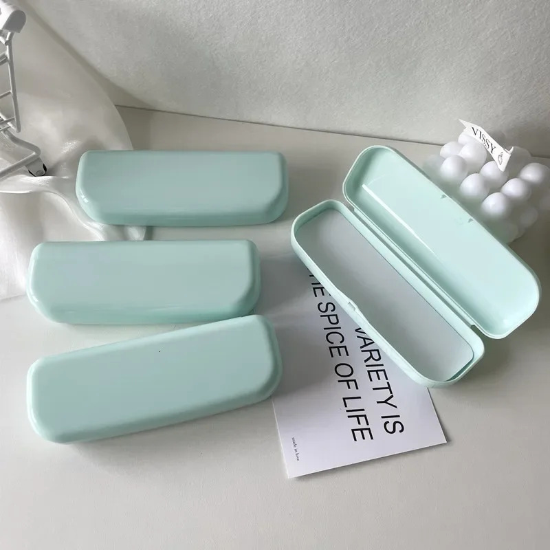 Portable Cute Glasses Case Women Sunglasses Myopia Glasses Storage Box Travel Glasses Case Eyewear Protection Box 250610