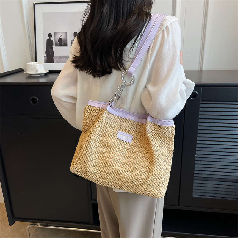 Straw Women, Large Capacity 2024 New Style, Textured Woven Shoulder Bag, Trendy This Year, Suitable for Class and Commute, Tote Bag