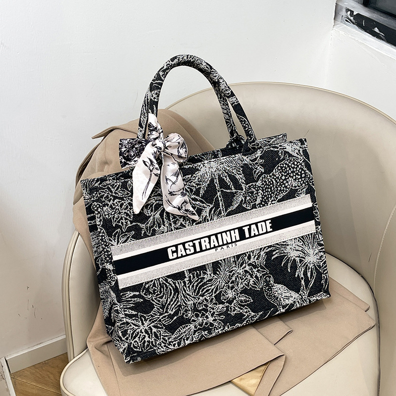 designer New Women's Bag Scarf Handbag Tote Bag Large Capacity Versatile Trendy Women's Bag Tote Embroidered Shoulder Bag