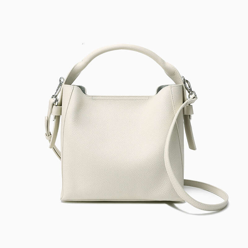 Top Layer Cowhide Bucket for Women Versatile 2025 New Niche Design Shoulder High-end Commuter Crossbody Bag