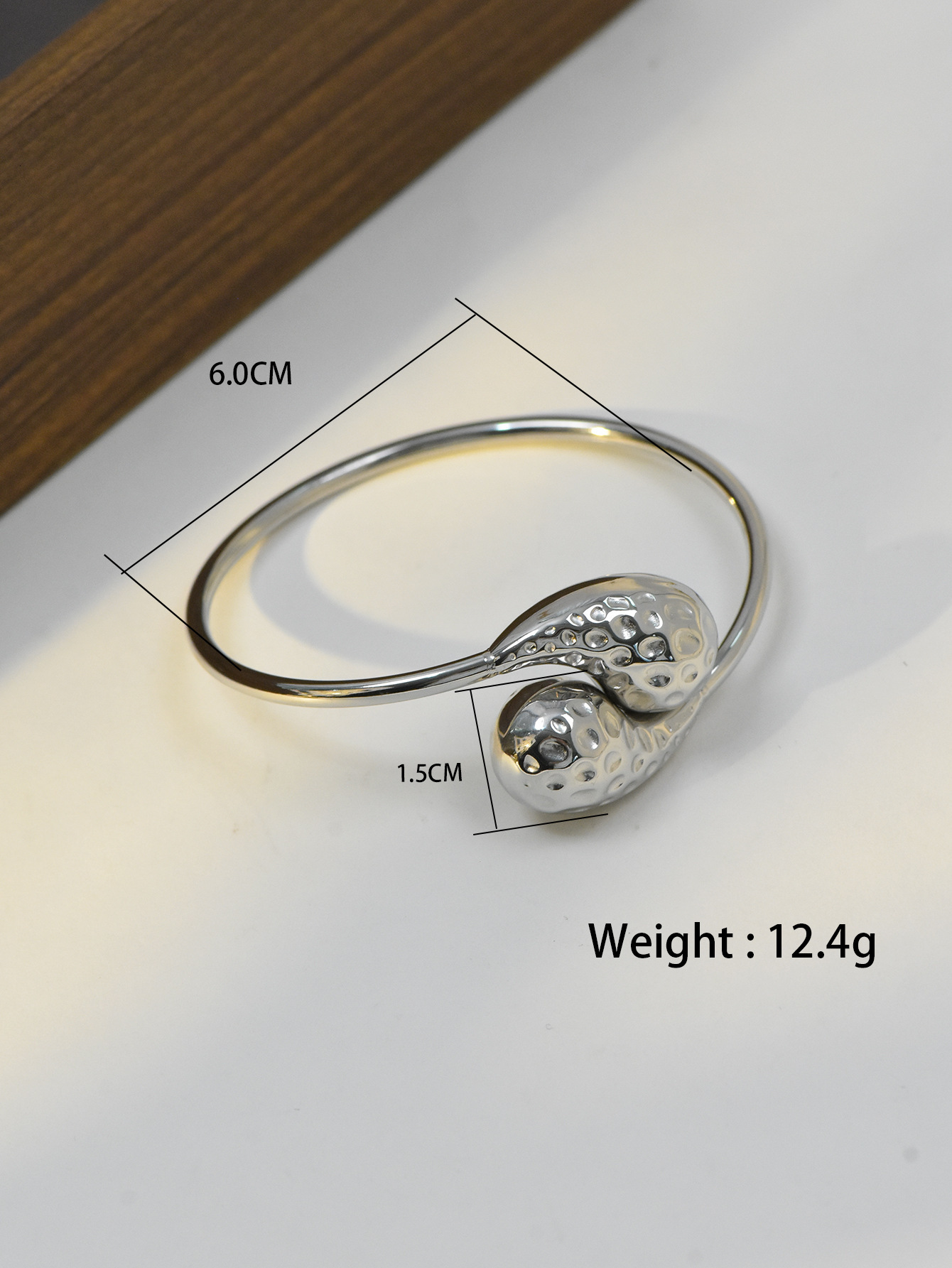 Fashion Style Exaggerated Personality Water Drop Shape Open Bracelet for Women Design Gold Titanium Steel Jewelry