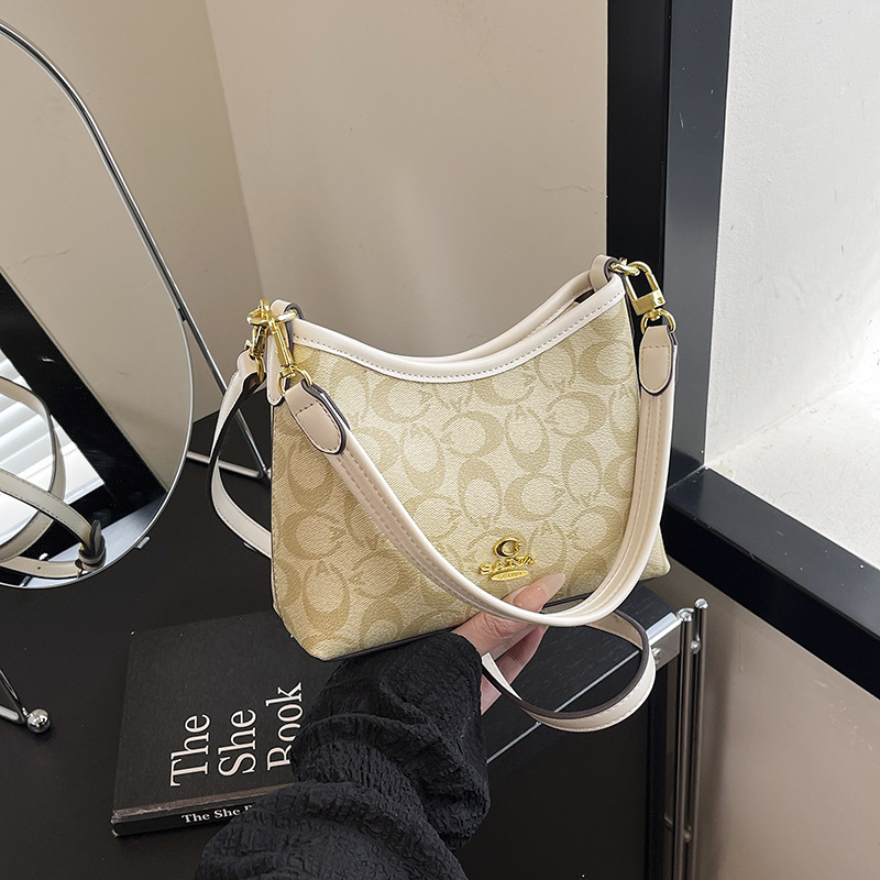 Free shipping designer high-end large capacity bag for women 2025 new tote bag commuting shoulder bag versatile diagonal cross bag black white