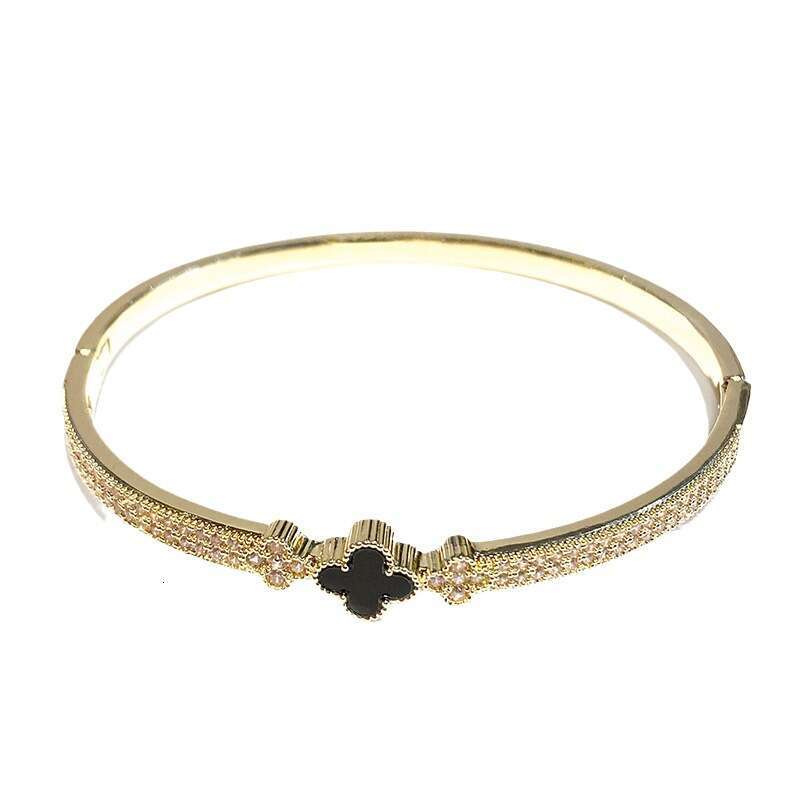 designer bracelet Hot Selling Double Row Inlaid Dia Five-Petal Flower for Women, Light Elegant Feel Bracelet Jewelry Trend