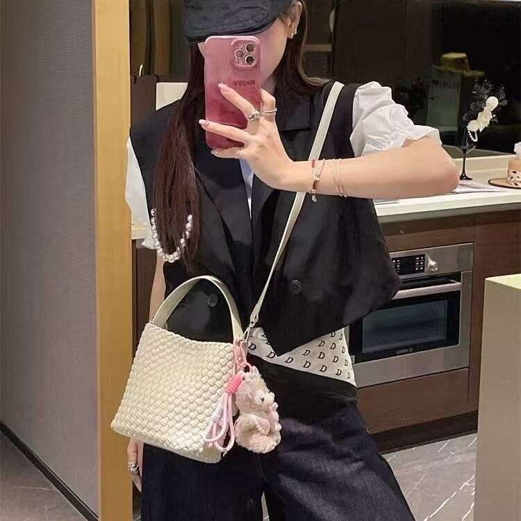 2025 High-End Large Capacity Shoulder Tote Underarm Bucket Bag