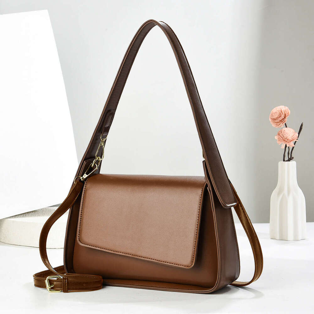 Elegant Texture Solid Color Shoulder 2025 New Casual Fashion Women's Versatile Commuter Crossbody Bag