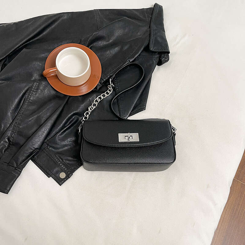 2025 Summer New Underarm for Women Fashionable Trendy Shoulder Casual Crossbody High-Value Small Square Bag