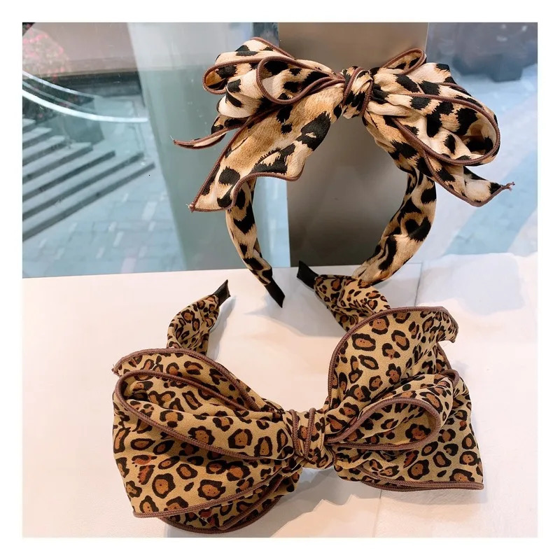 Korean version of the original retrostyle leopard print headband multilayer bow headband fairy series headband accessoriesWomen 250610