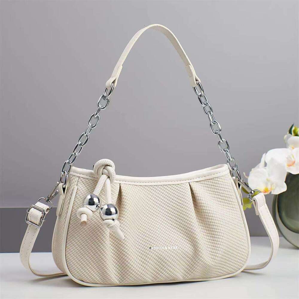 New Chinese Style Handheld Cloud Fashion Underarm High-end Trendy Chain Shoulder Crossbody Bag