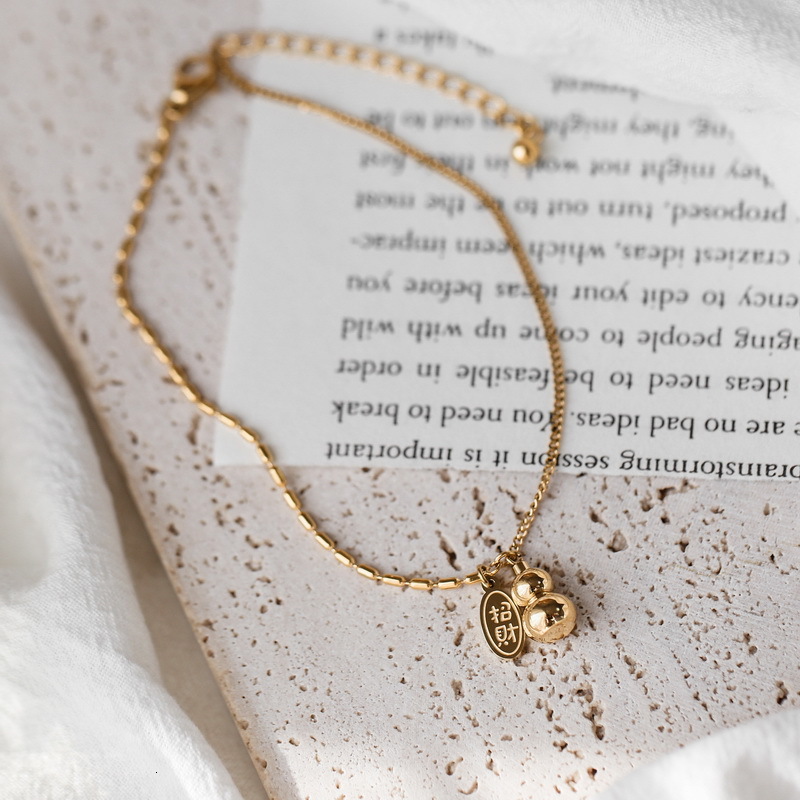 Suitable Summer Titanium Steel Non-Fading Light Design Gold-Plated High-End Sense Foot Chain Anklet for Women