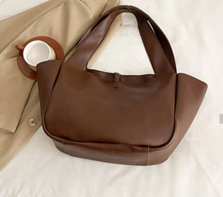 Hot Selling Paris Fashion Handbag - Elegant Solid Color Crossbody Bag With Vintage Plate & Chain Detail Designer Bags