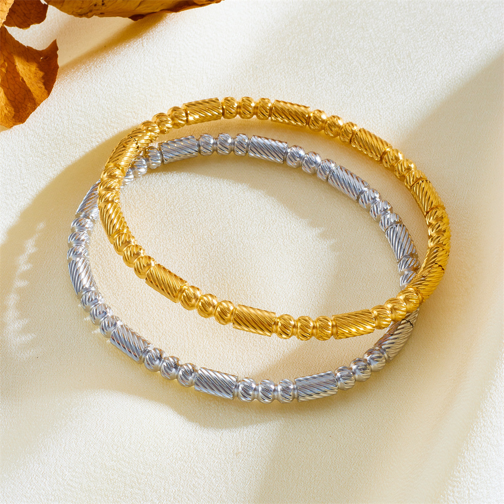 Fashion Style Unique Design Twist Texture Bracelet for Women Titanium Steel High-end Non-fading Jewelry
