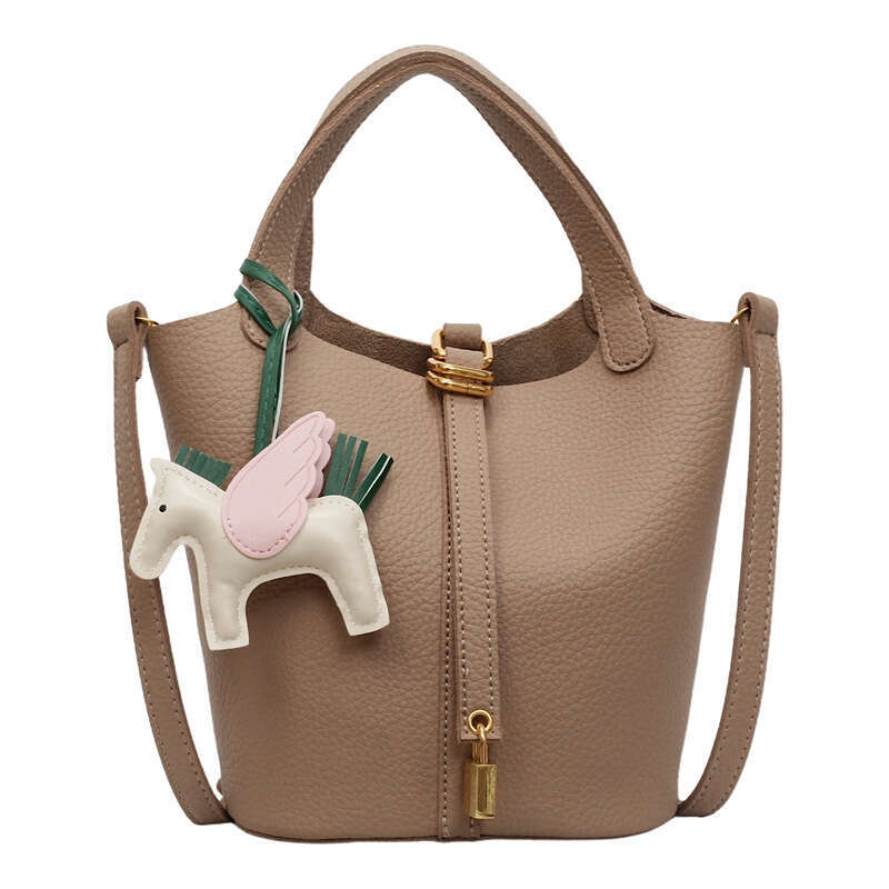 Women's 2025 New High-End Bucket Versatile Handbag Fashion Simple Shoulder Large Capacity Crossbody Bag