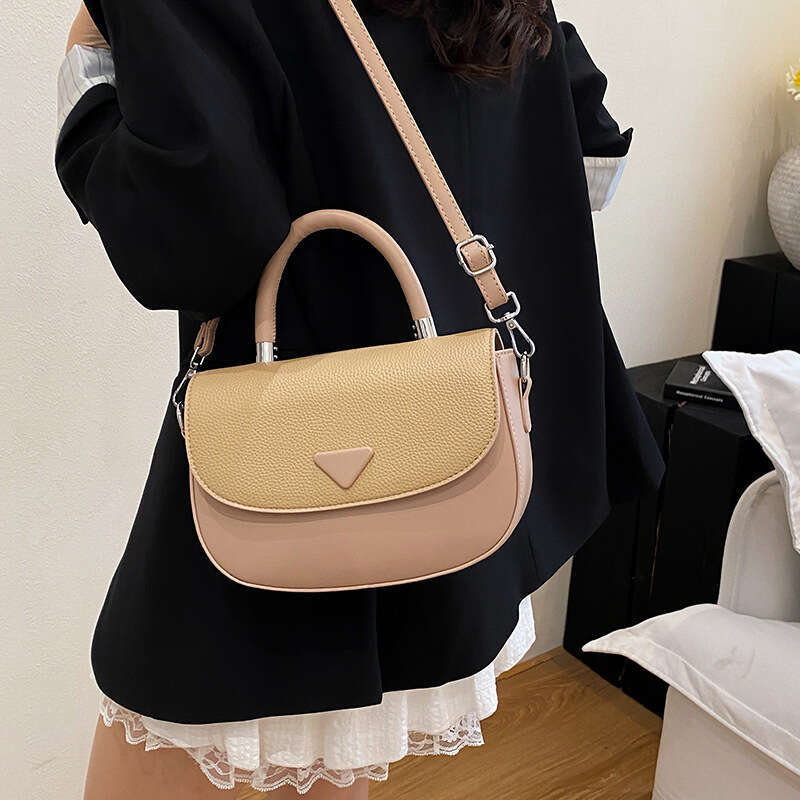 2025 New Niche Texture Saddle Bag for Women, Mori Style, Cute Fashion, Simple Commuter Casual Shoulder Crossbody Handbag