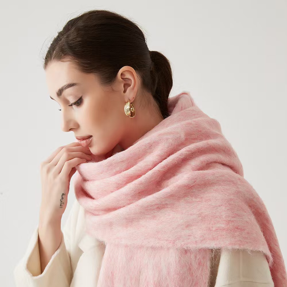 T971 autumn and winter new wool seahorse scarf female all-match high-end wear nude pink neckband European and American solid color shawl