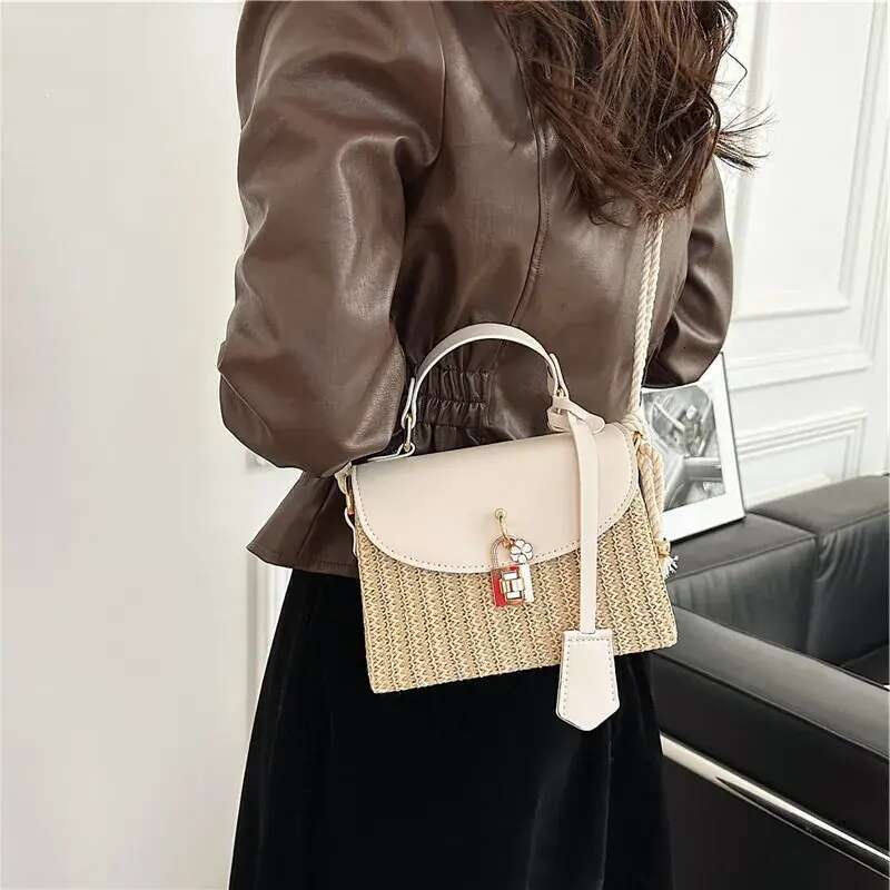 Designer Shoulder Bag Free Shipping New Fashion Comting Small Square Premium Texture Woven Single Crossbody For Womens Free shipping