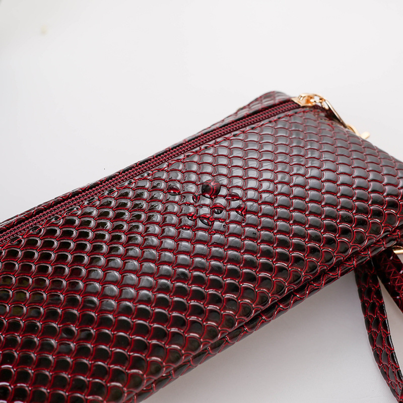 Free Shipping 2025 New Designer Bag Multi-layer Trendy Women's Single Shoulder Handbag Casual High-quality Shopping Bag