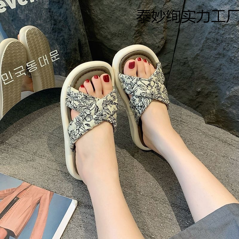 New Chinese style thick soled women's shoes summer outdoor new thick soled beach sandals designer sandals women's slippers