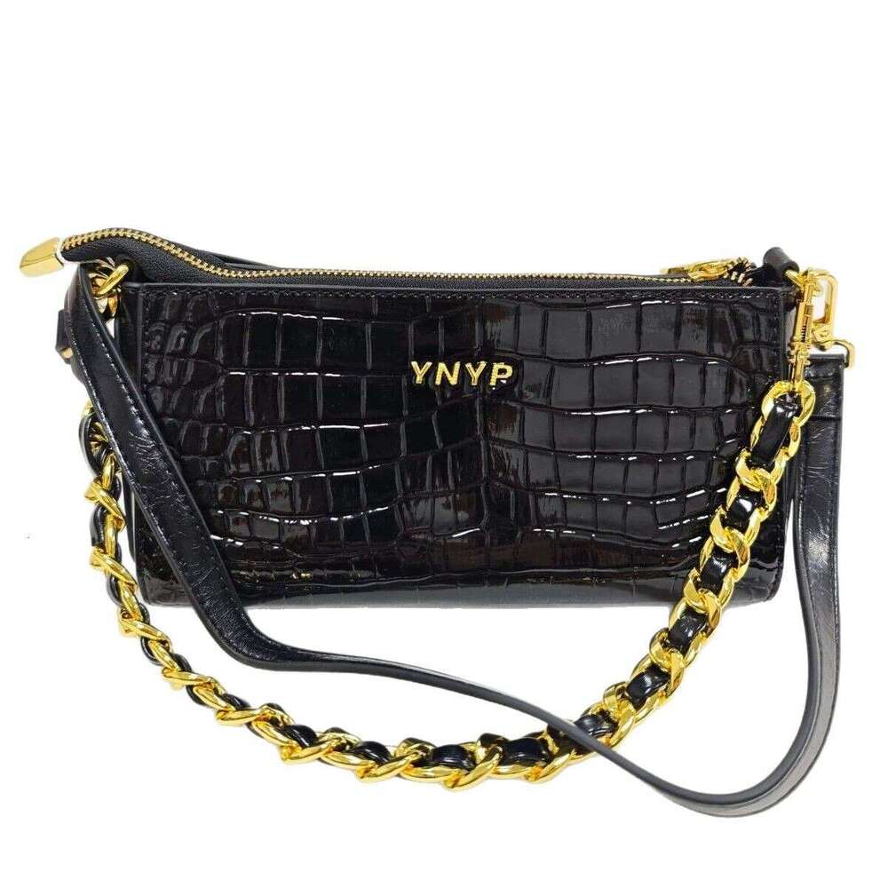 Crocodile Pattern New 2025 Studded Women's Magnetic Buckle Fashion Versatile Triangle Crossbody Handbag Shoulder Bag