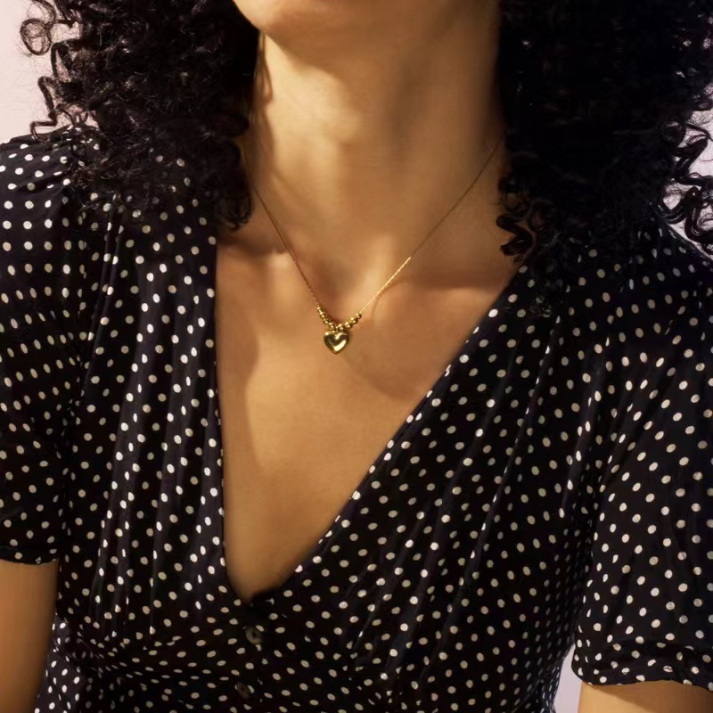 Fashion Style Personality Versatile Round Bead Heart Necklace for Women Titanium Steel Gold Non-Fading Jewelry