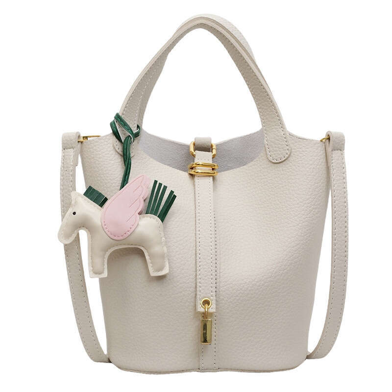 Women's 2025 New High-End Bucket Versatile Handbag Fashion Simple Shoulder Large Capacity Crossbody Bag