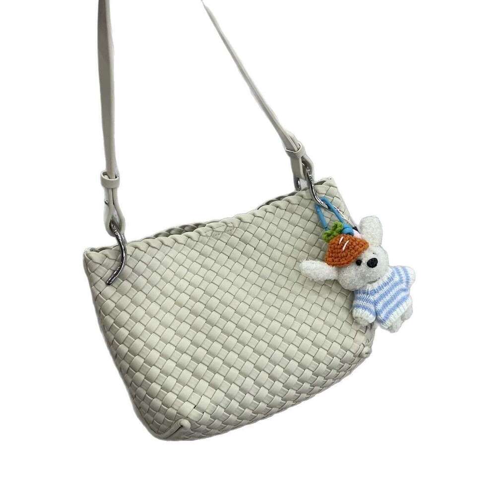 Handwoven Niche Design Underarm Bucket for Women 2025 New Fashion Commuter Shoulder Crossbody Small Bag