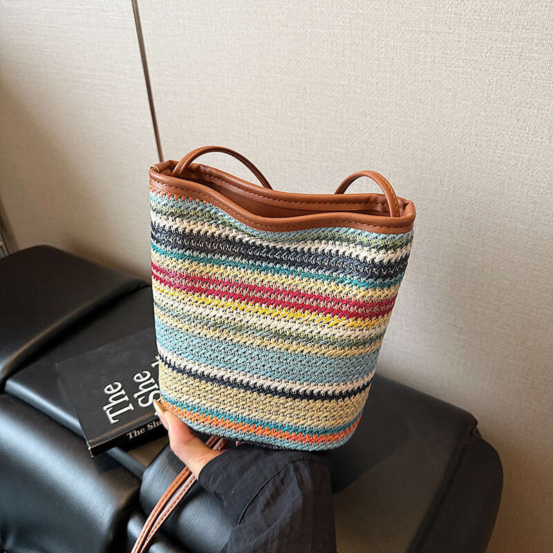 High-End Simple Handheld Bucket 2025 New Korean Fashion Niche Trendy Shoulder Versatile Crossbody Bag