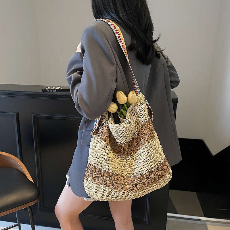 Vacation Beach Straw for Women 2025 New Lazy Style Woven Large Capacity Fashionable Shoulder Underarm Bag