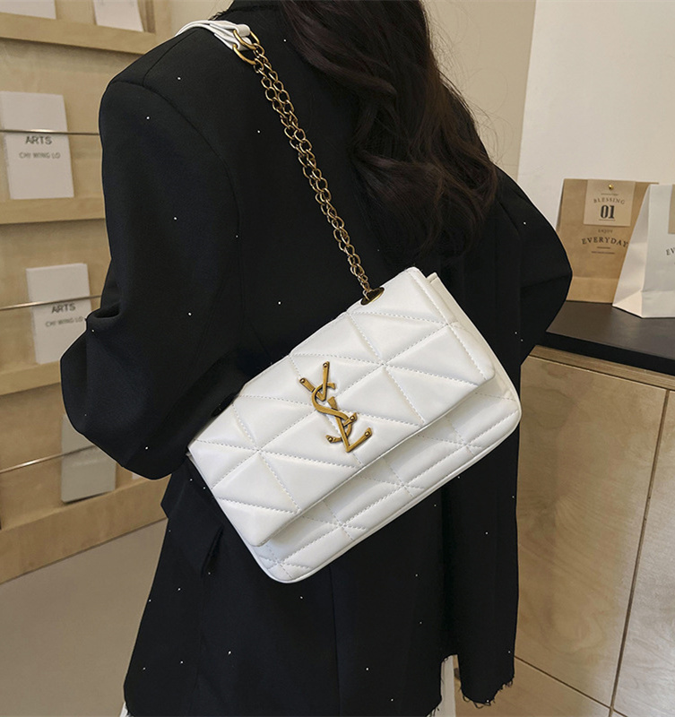 Free shipping designer bag for women 2025 new Korean version soft leather diamond grid small fragrant style versatile fashion temperament black