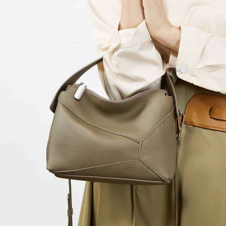 Top Layer Cowhide High-End Ceiling 25 New Geometric Mini Leather Pillow Bag Single Shoulder Crossbody Handbag For Women