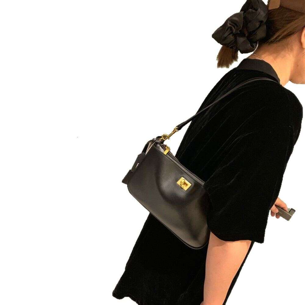 Niche Fashion High-end Lock Underarm for Women 2025 Summer New Genuine Leather Versatile Shoulder Crossbody Bag Trend