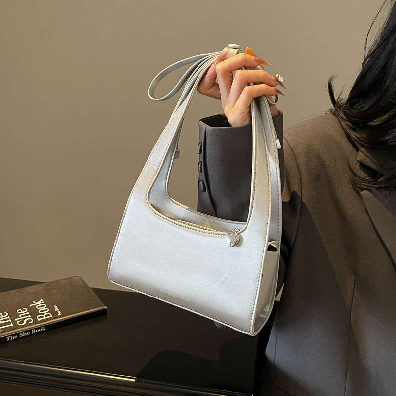 New Single Shoulder French Design Sweet Butterfly Handbag Fashion Simple Commuter Versatile Bag for Women Niche