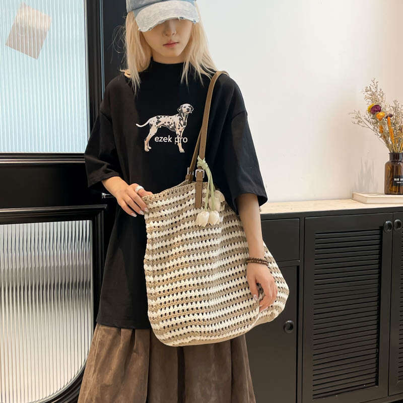 Versatile Color-Block Striped Woven Personality Fashion Shopping Beach Crochet Single Shoulder Handbag Straw Bag