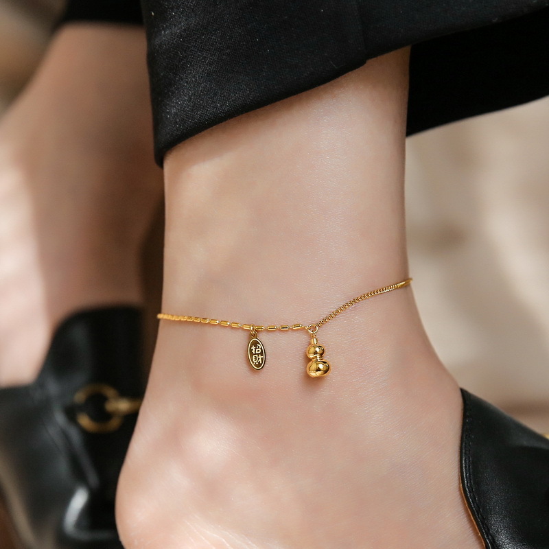 Suitable Summer Titanium Steel Non-Fading Light Design Gold-Plated High-End Sense Foot Chain Anklet for Women