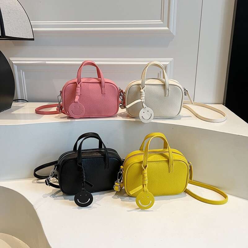 Fashion Versatile High-End 2025 New Simple Crossbody Large Capacity High-Value Commuter Women's Bag