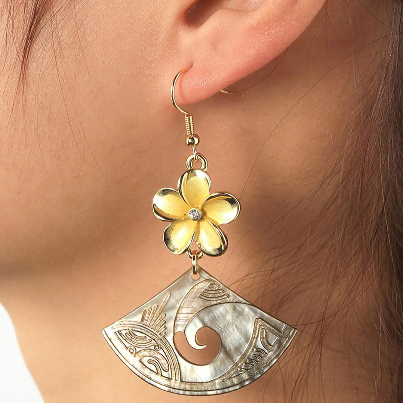 Hawaiian Natural Black Mother of Pearl Shell Hollow Earrings Necklace Samoan Flower Beach Turtle Island Jewelry 250610