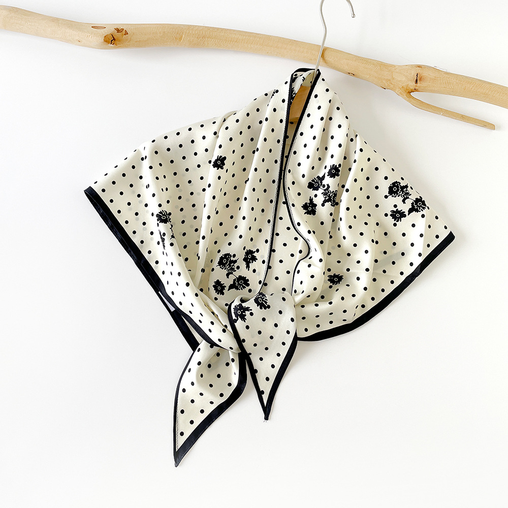 K1029 Korean retro silk scarf head wrap women thin triangle scarf silk scarf decorative fart curtain twill diamond scarf fashion shawl summer