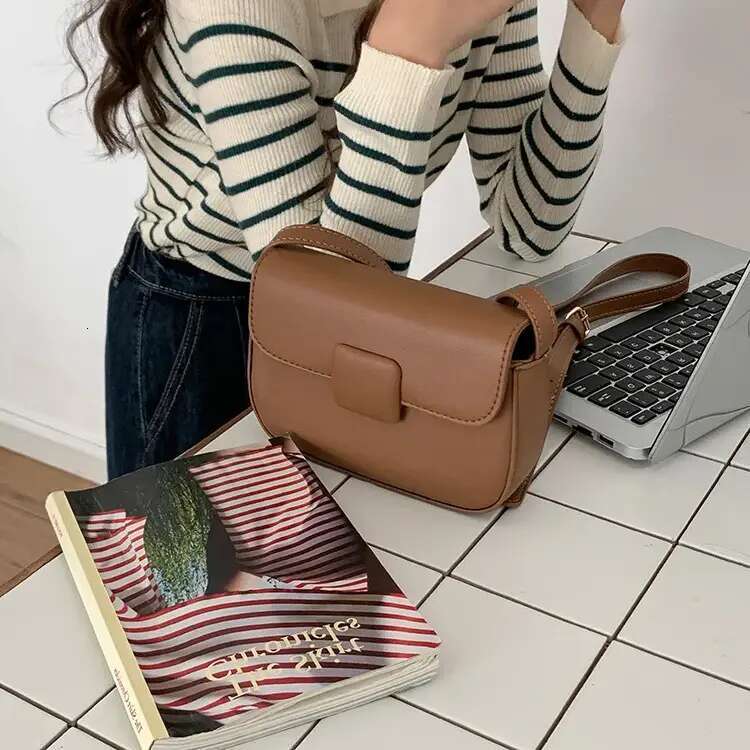 Designer Shoulder New Handbag With Bag A Sense Of Design Fashionable And Versatile Trend Crossbody For Women Free shipping
