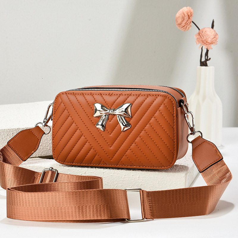 Free Shipping 2025 New Designer Bag High-end Women's Fashionable Single Shoulder Handbag Casual Multi-functional High-quality Shopping Bag