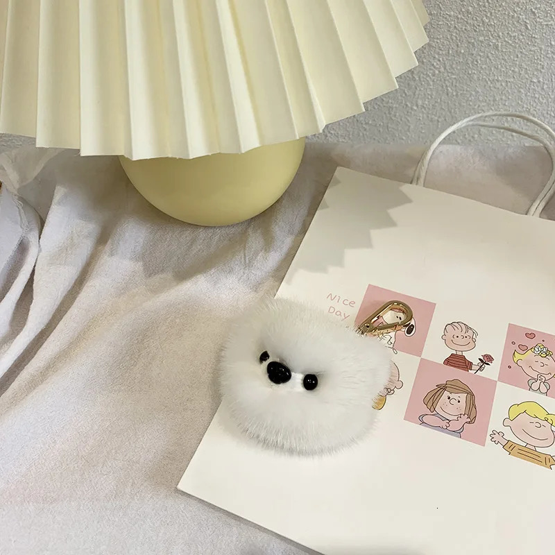 Cute Real Mink Fur Plush Pomeranian Dog Doll Key Rings Funny Anime Car Keychain Handmade Cartoon Clown Keyring Pendant Toys 250610