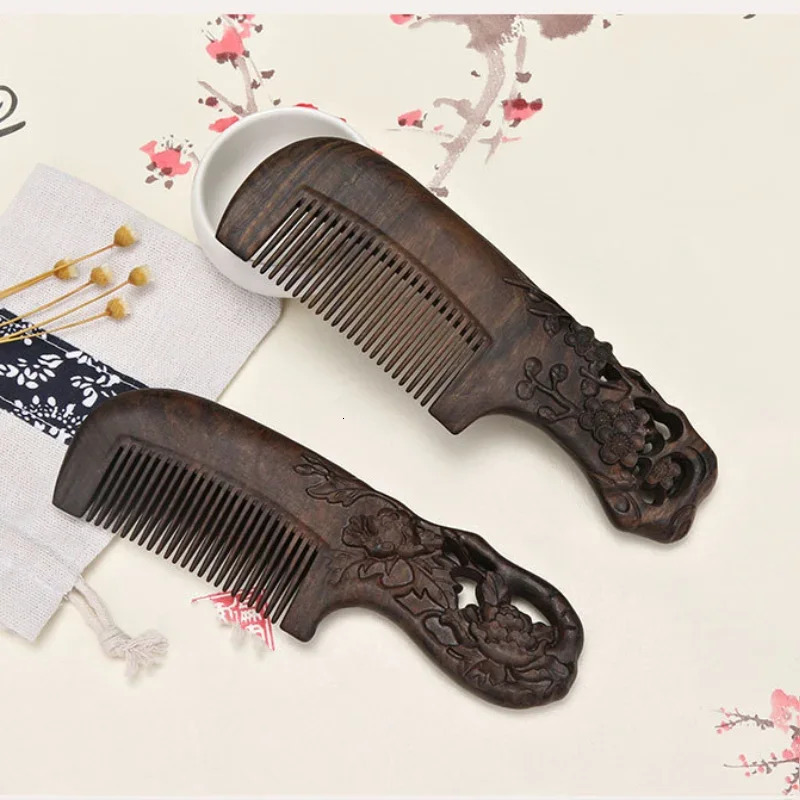 Natural Black Sandalwood Comb Handmade Carving Anti-Static Fine Tooth Handle Wooden Massage Scalp Comb Hair Styling Womens Gift 250612